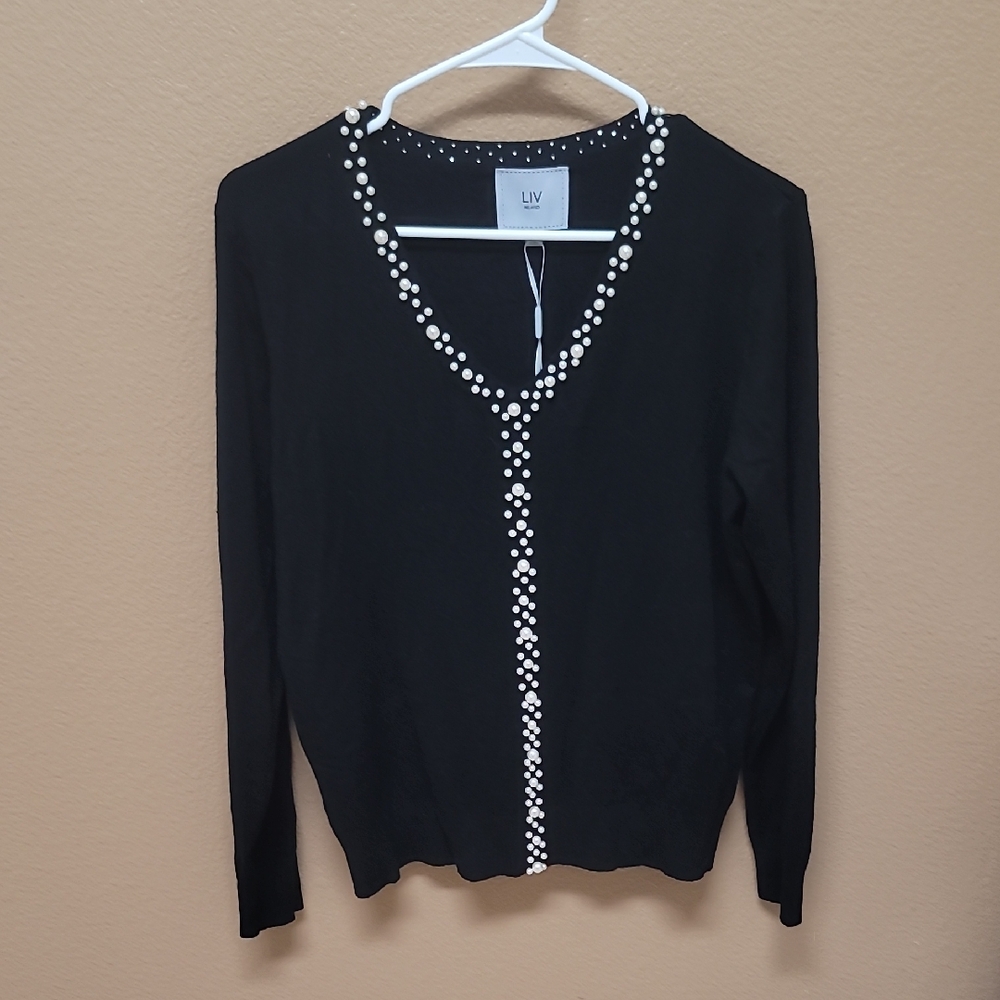 NWT LIV Women's Black V-Neck Sweater with White faux Pearls 🖤🤍